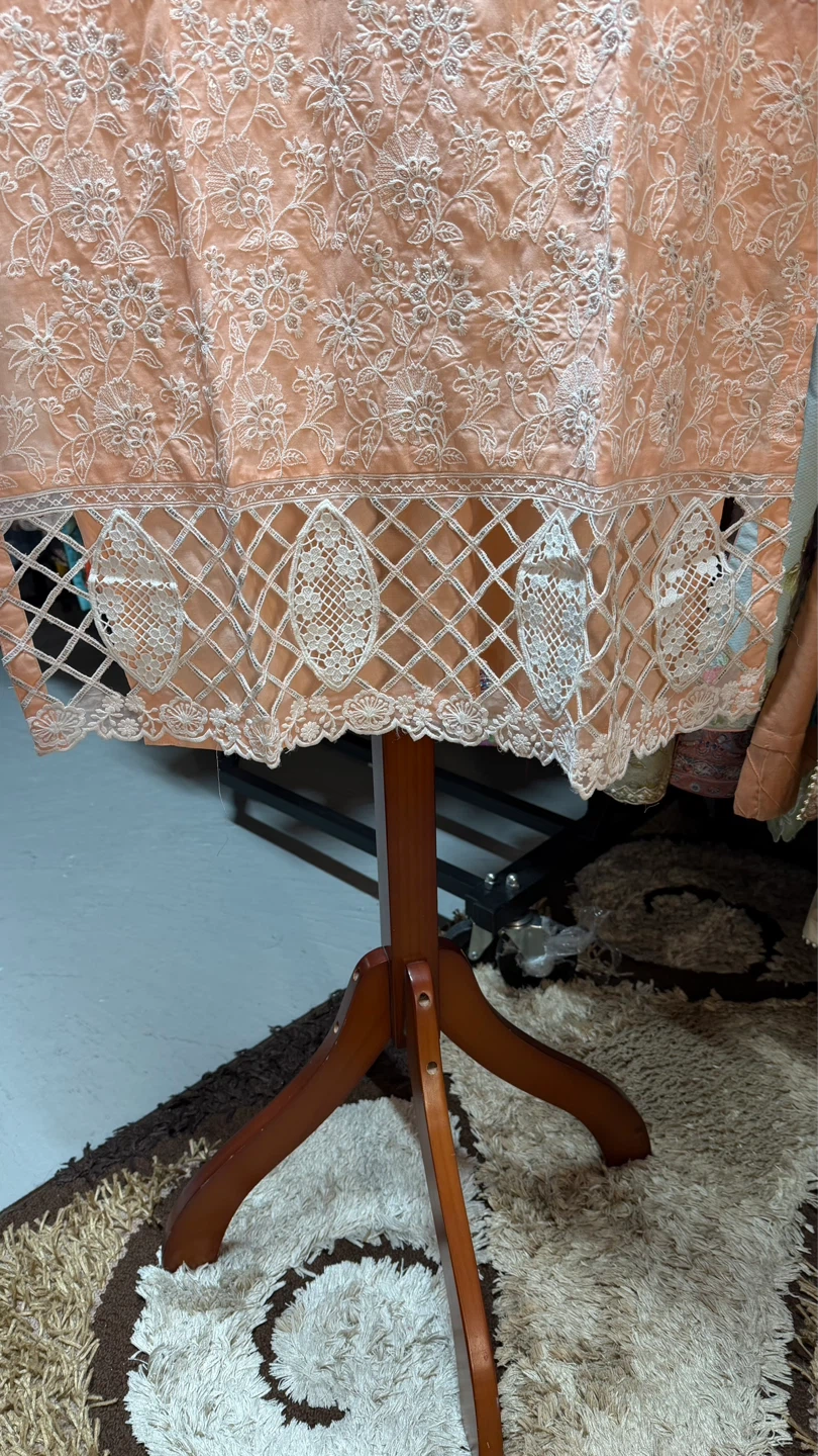 Bin Saeed Brand Peach chikankari Kurti Pant Set with Dupatta - photo 3