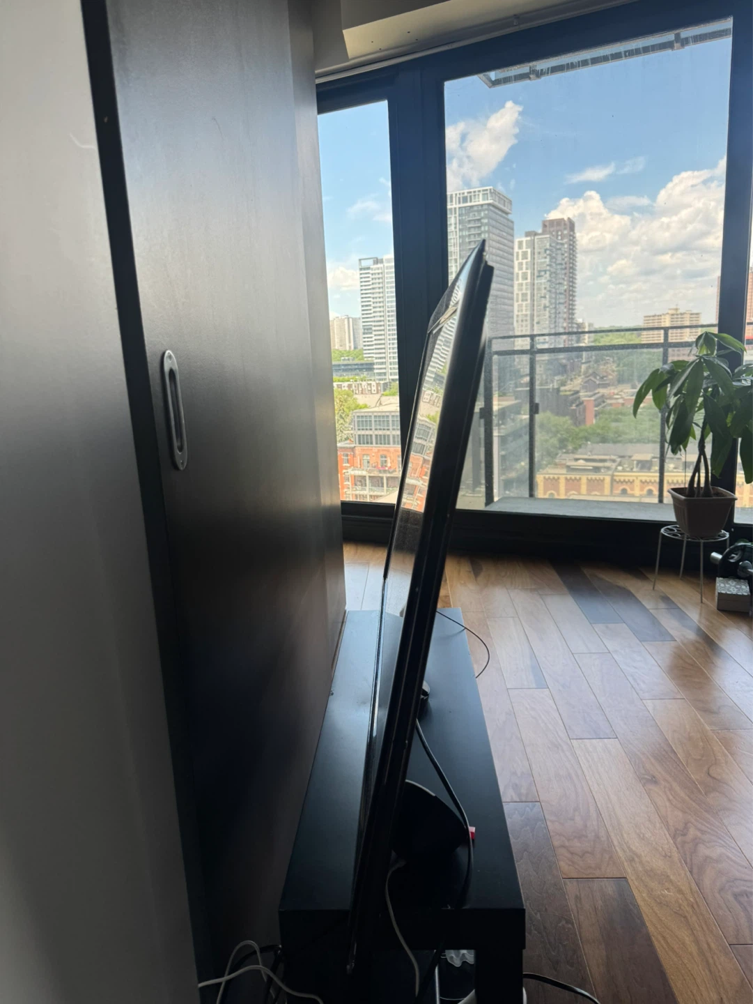 📺 Samsung 46" LED 1080p TV - photo 3