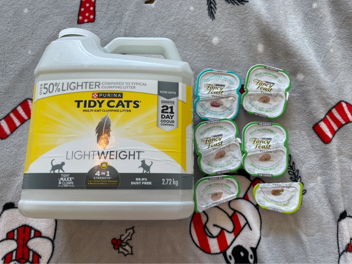 Rand New Tidy Cats Lightweight Litter & Wet Food Lot