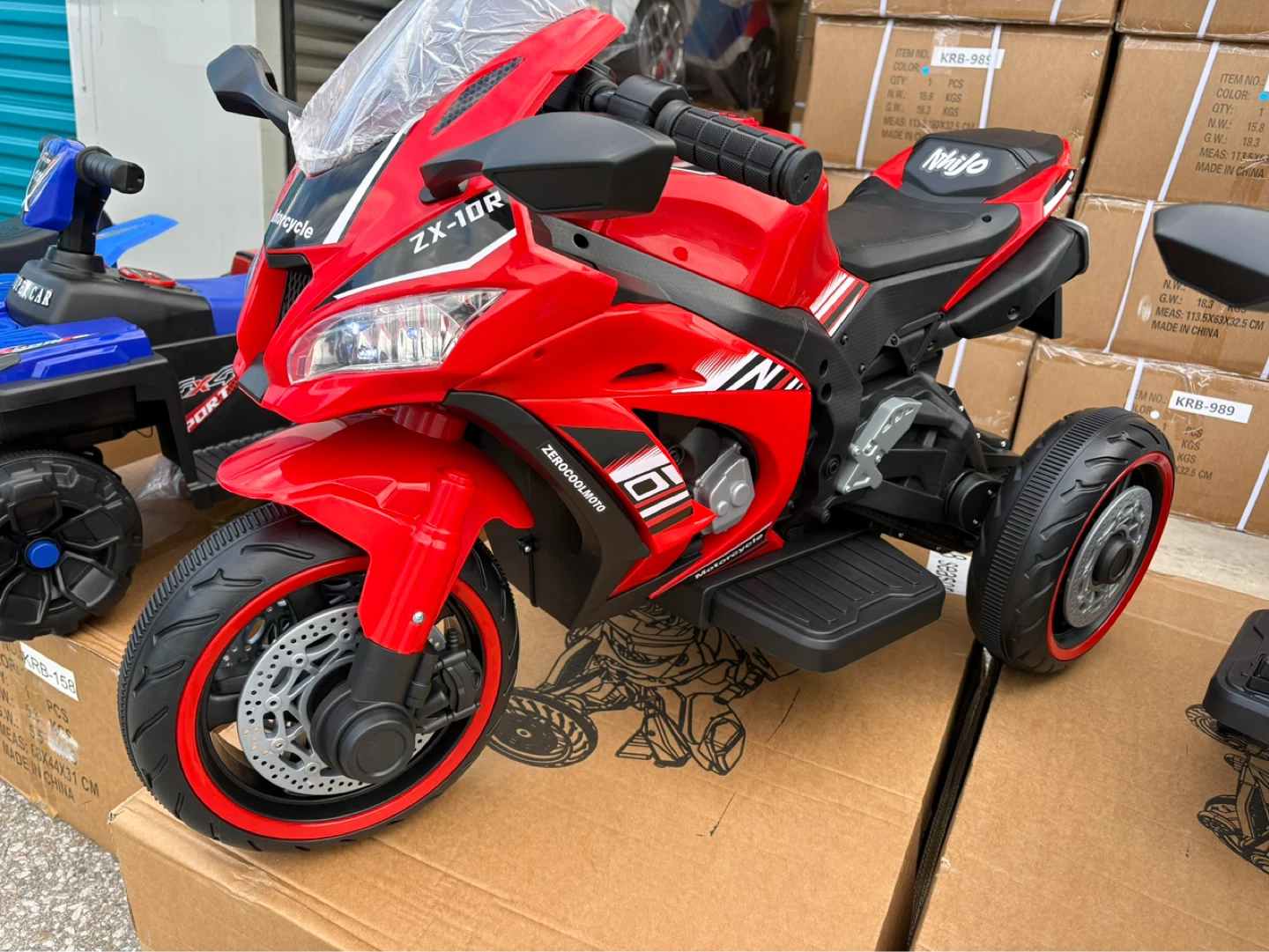 Kids Red ZX-10RR Electric Motorcycle Ride-On Toy steering at 90 - photo 4
