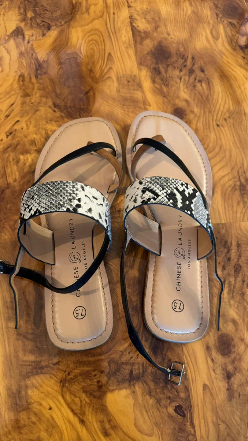 Women's Sandals Size 7.5