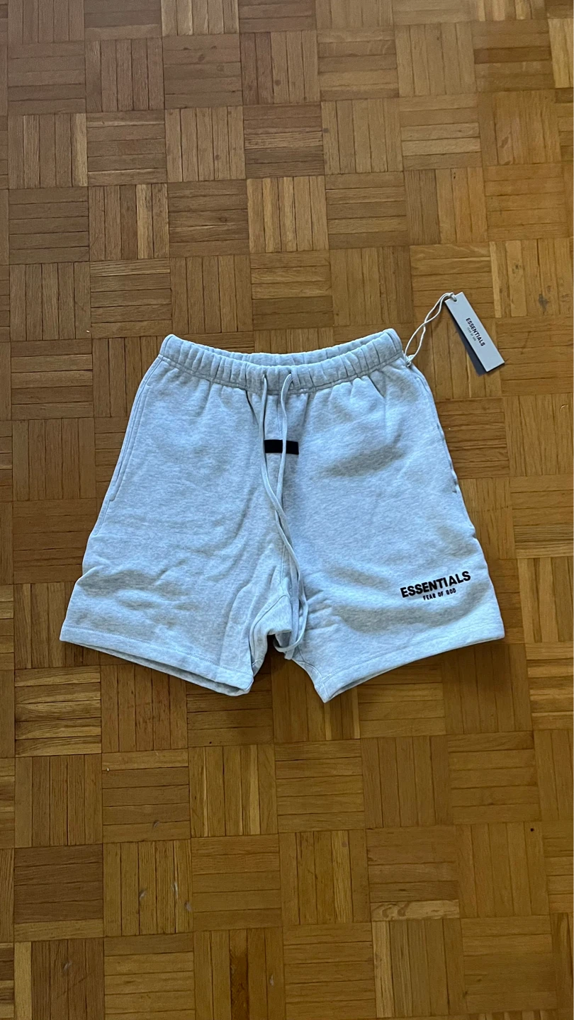 Lightoatmeal Essentials Shorts
