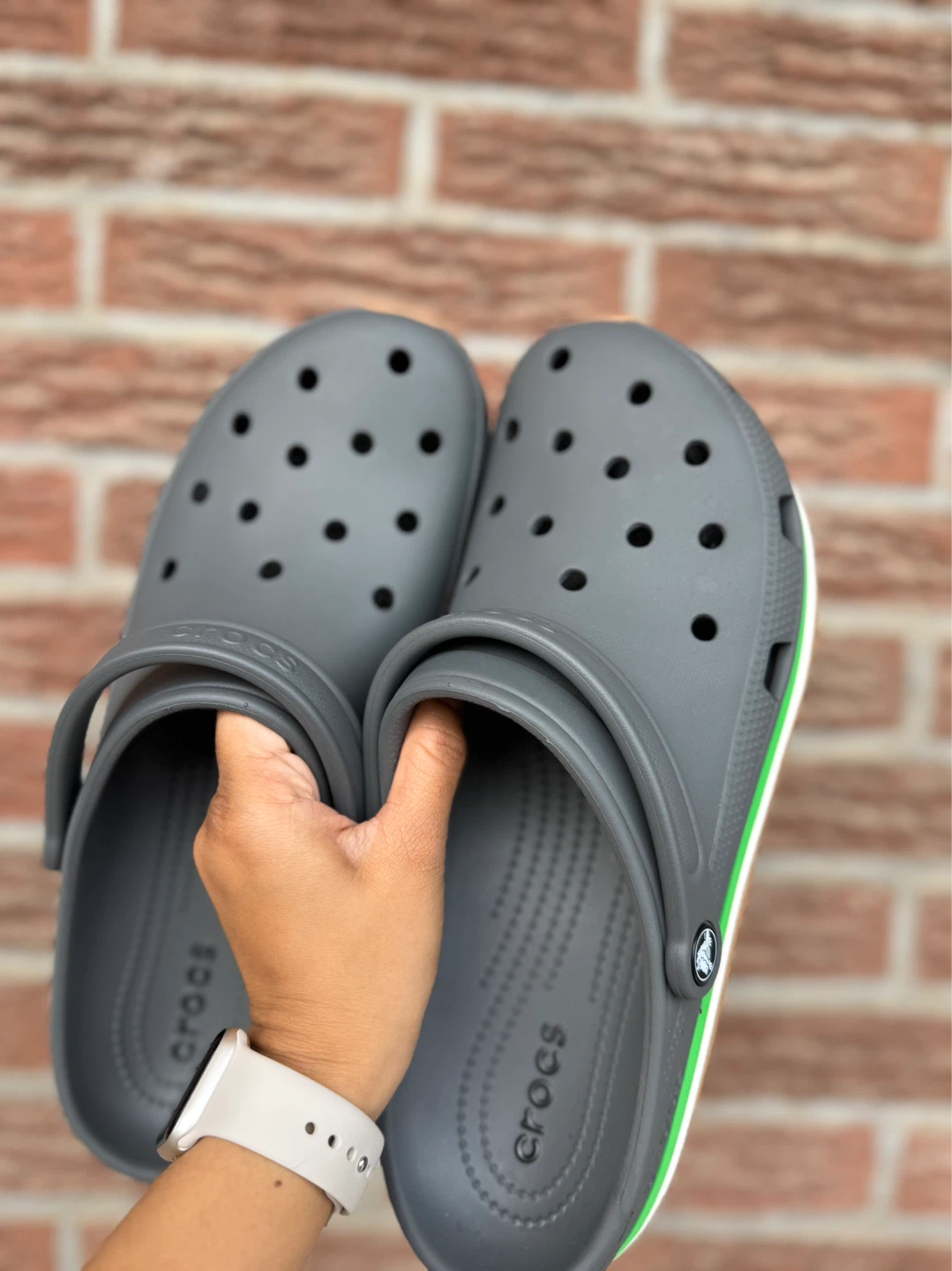 Crocs NEW WITH TAG -Size M7 - photo 5
