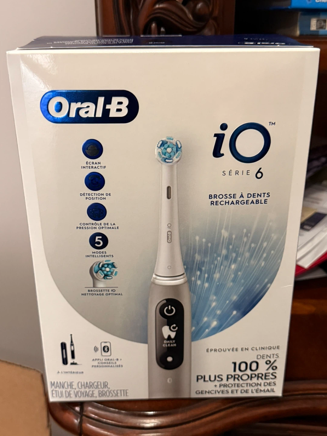 Oral-B iO Series 6 Rechargeable Electric Toothbrush - photo 2
