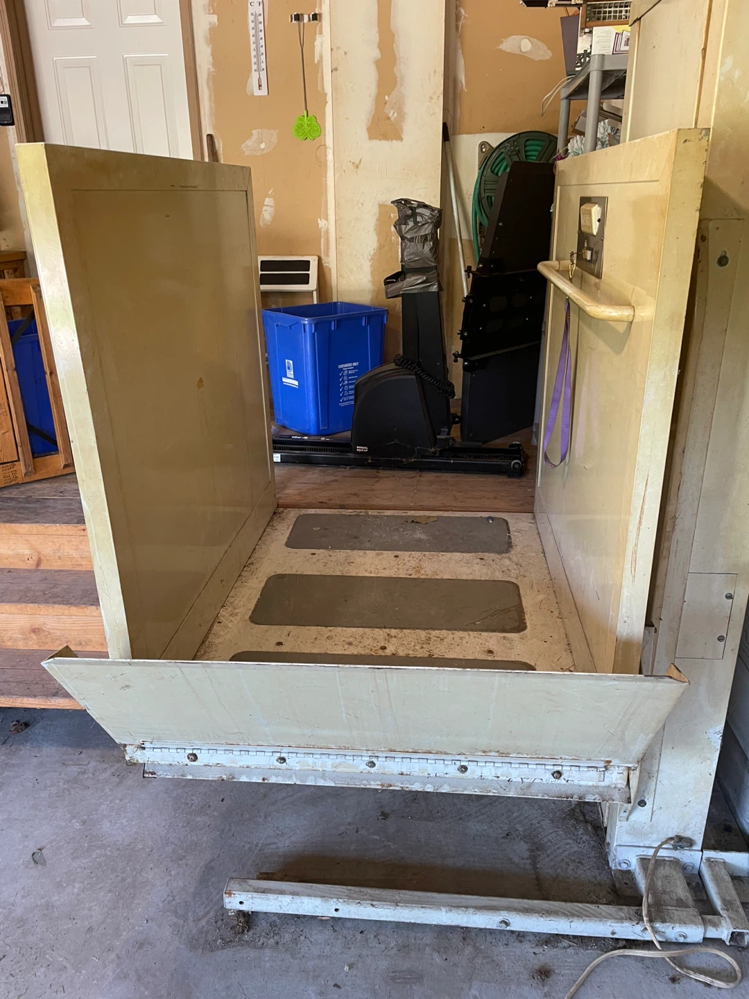 Wheelchair lift - photo 2