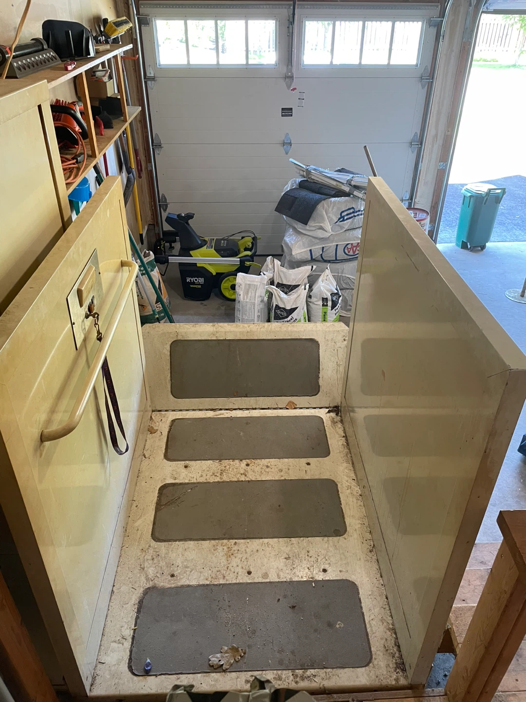 Wheelchair lift - photo 3