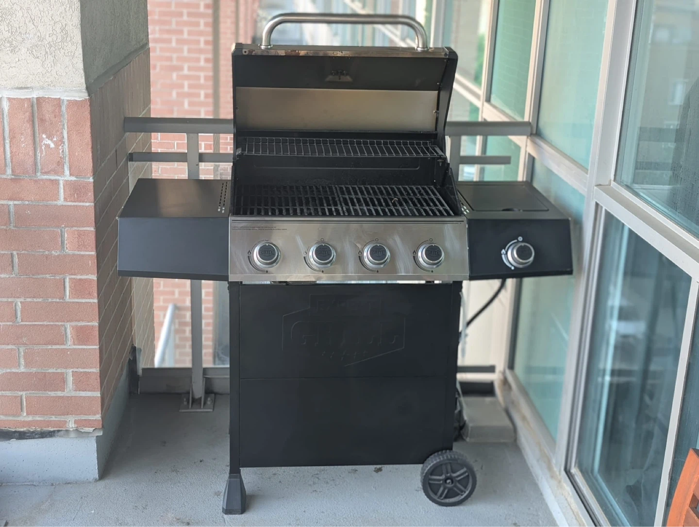 Expert Grill 4-Burner Propane BBQ - photo 2
