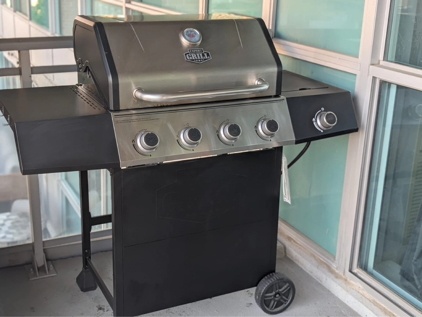 Expert Grill 4-Burner Propane BBQ