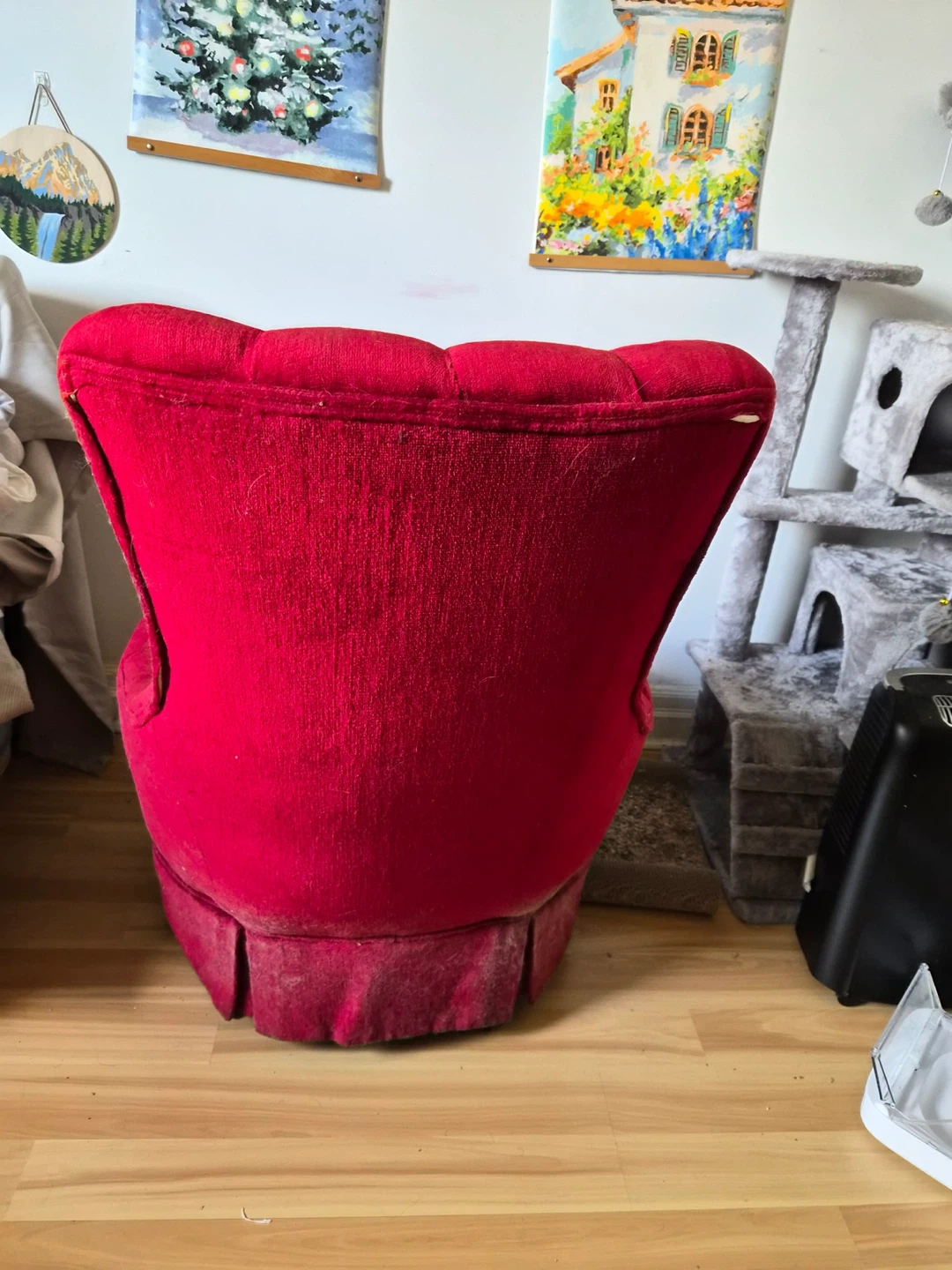 Red Velvet Accent Chair - photo 2