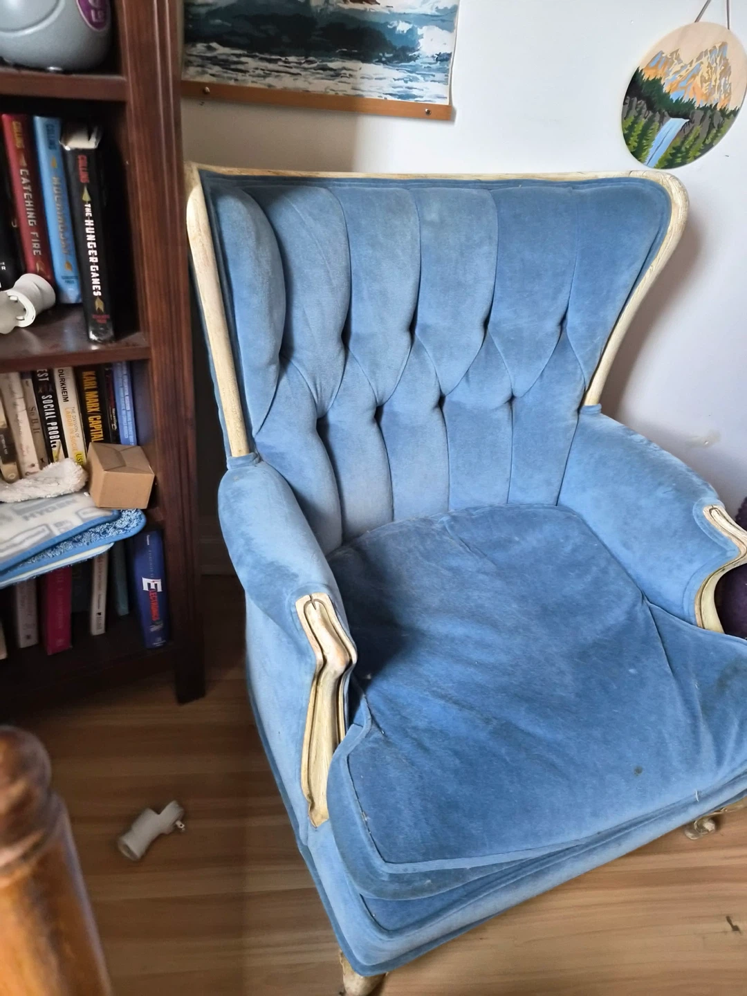 Blue Velvet Tufted Accent Chair - photo 2