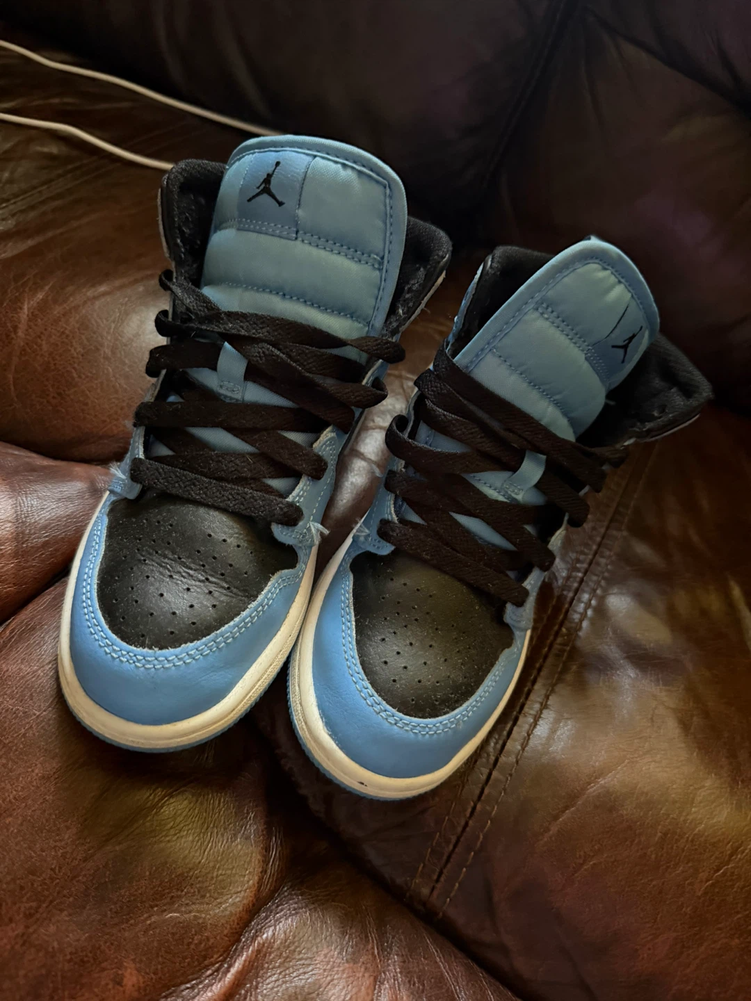 Air Jordan 1 Mid SE University Blue - photo 2