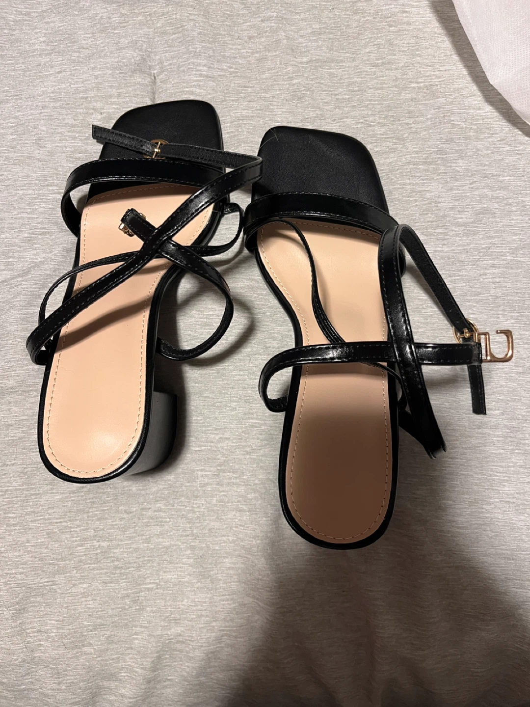 ⚽ Strappy Heeled Sandals