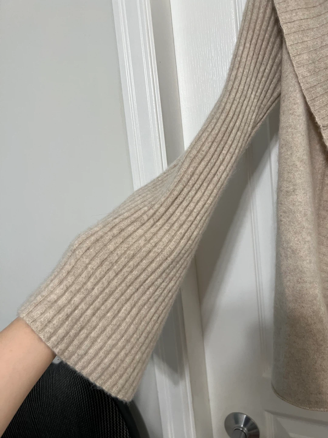 ⚽ Aqua Beige Knit Cardigan - photo 3
