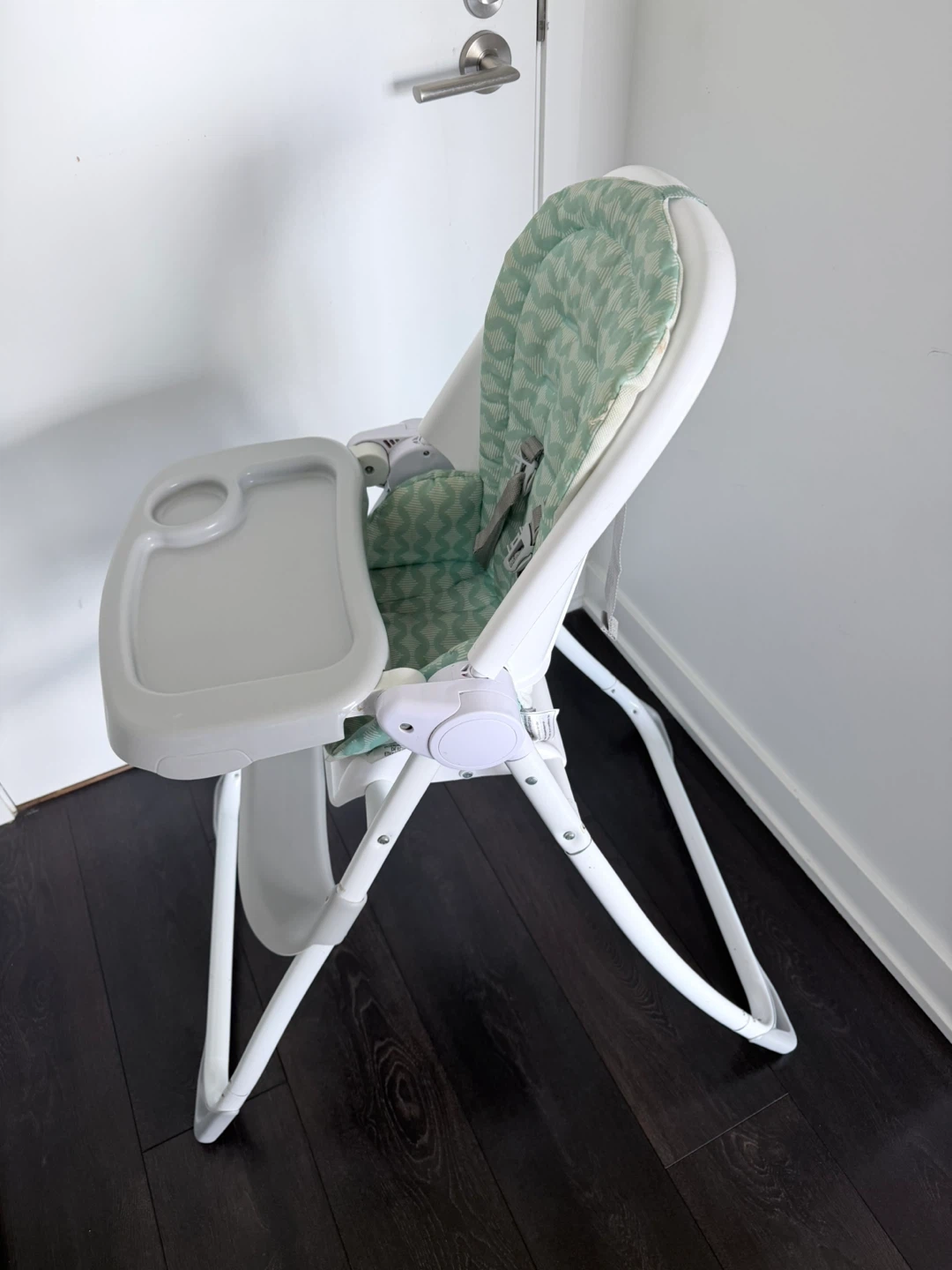White and Green Baby High Chair - photo 3