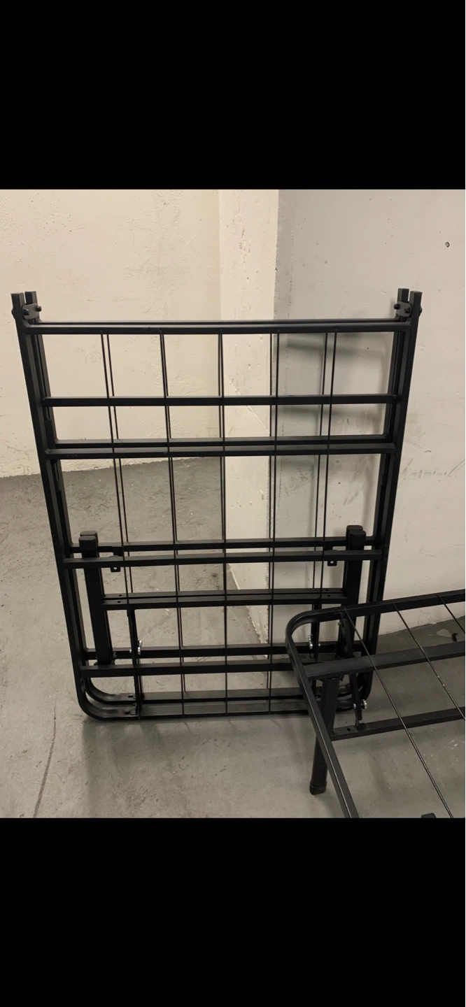 2 Twin Foldable Metal Beds - photo 5