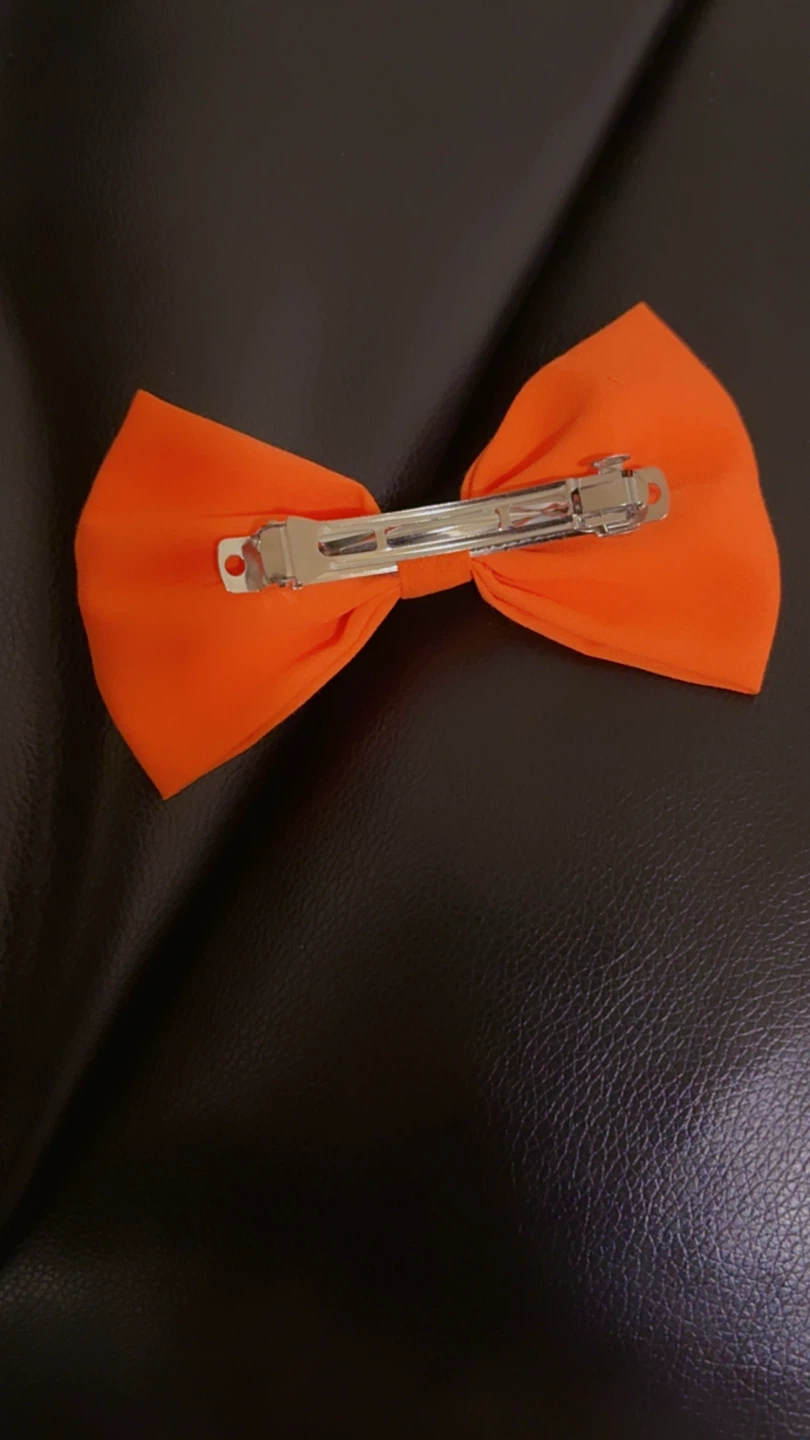 ⚽ Orange Bow Hair Clip - photo 2