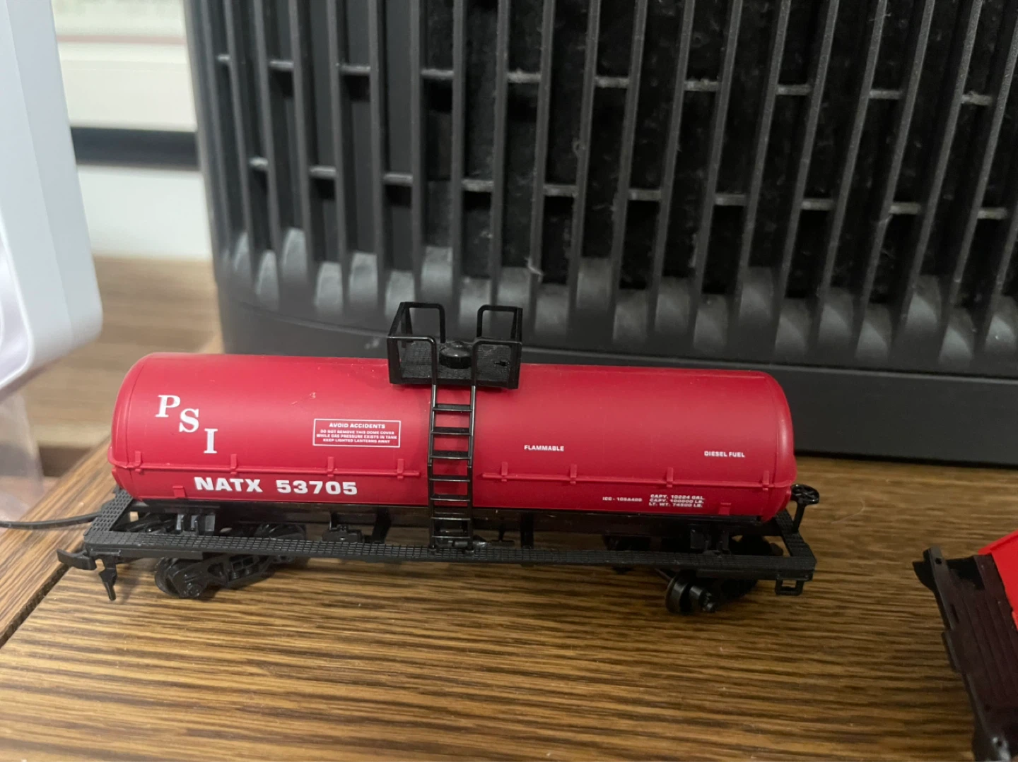 ⚽️ Model Train Cars - CN, Dominion Resins, PSI