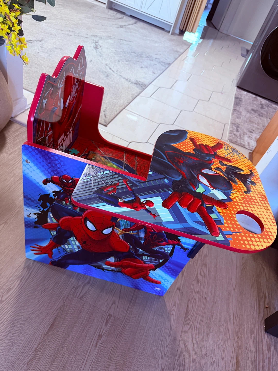 Marvel Ultimate Spider-Man Kids Desk and Chair Set - photo 3