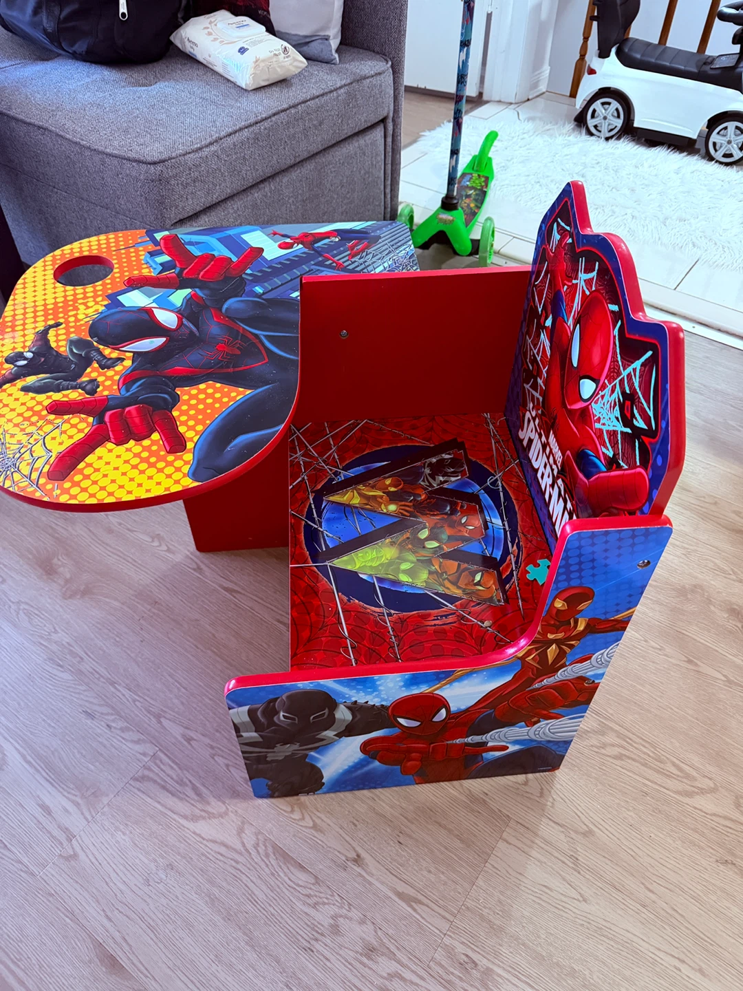 Marvel Ultimate Spider-Man Kids Desk and Chair Set - photo 2
