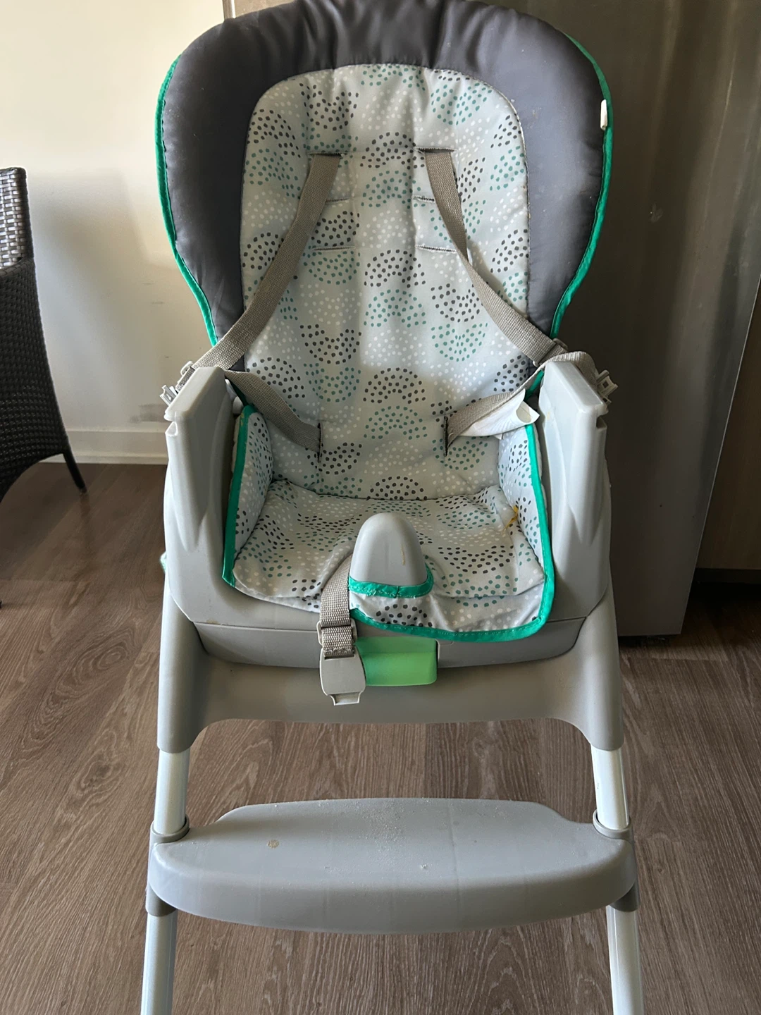 Ingenuity High chair - photo 2