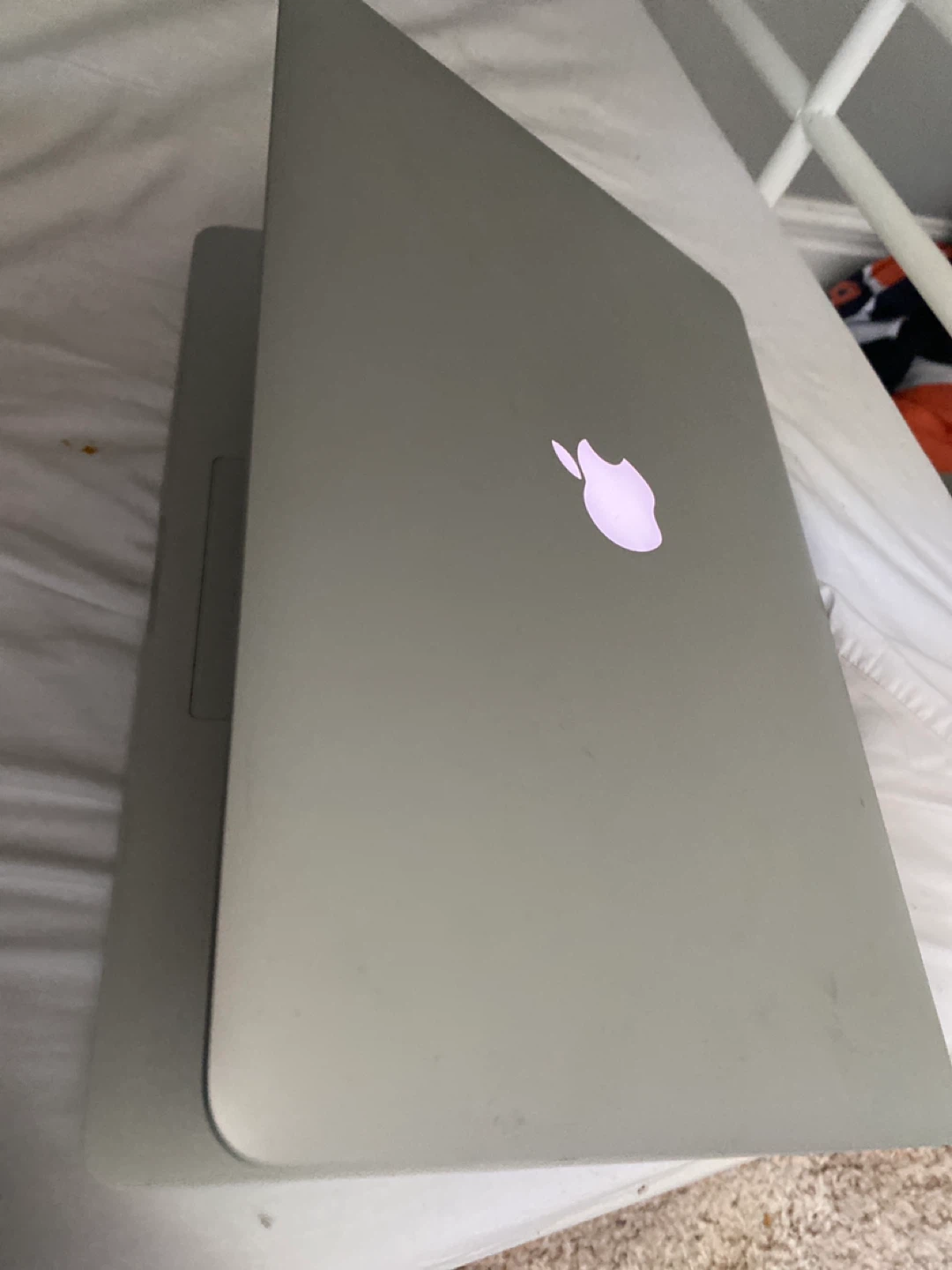 Apple MacBook Pro Laptop