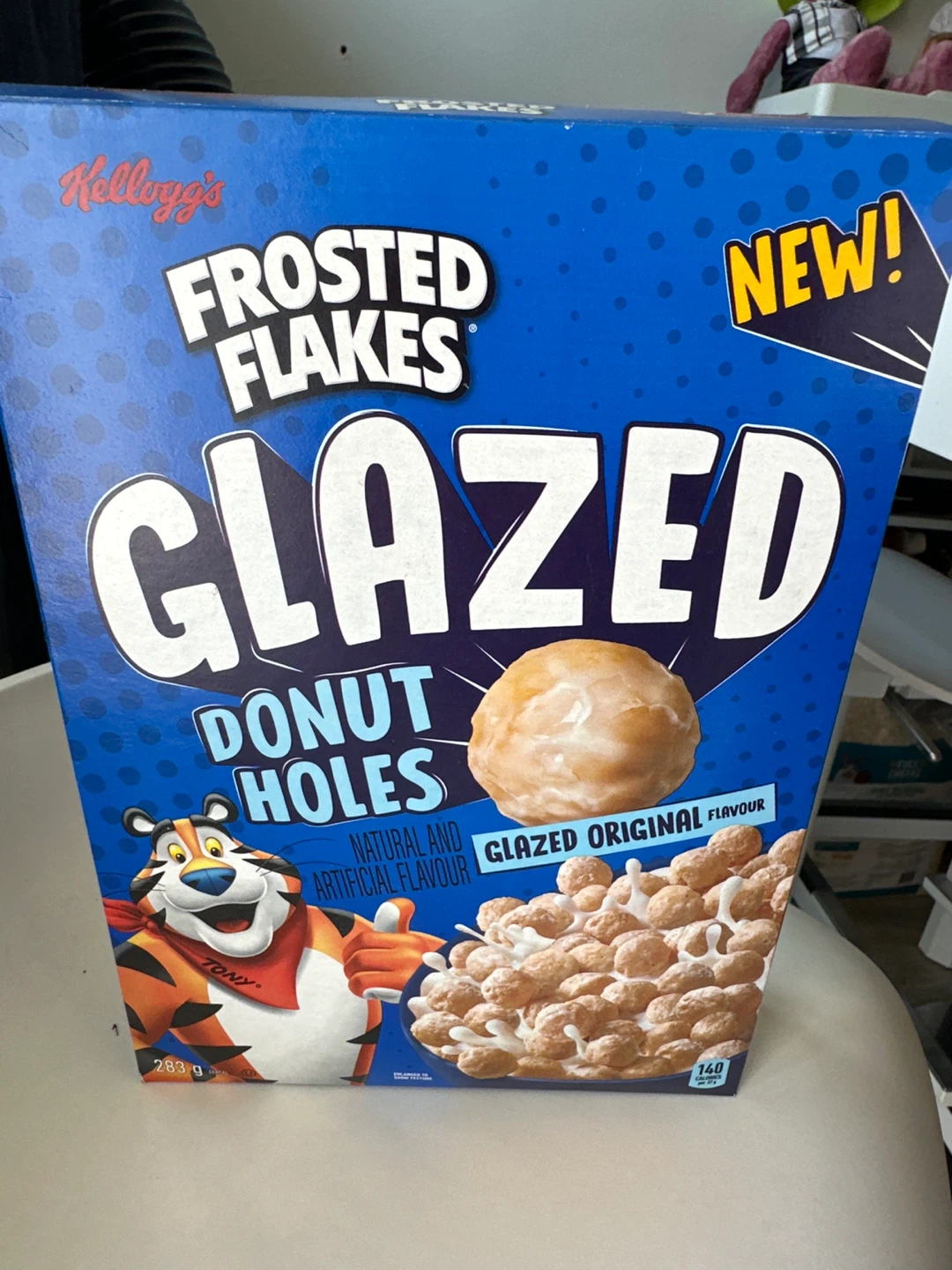 Kellogg's Frosted Flakes Glazed Donut Holes Cereal 283g⚽️