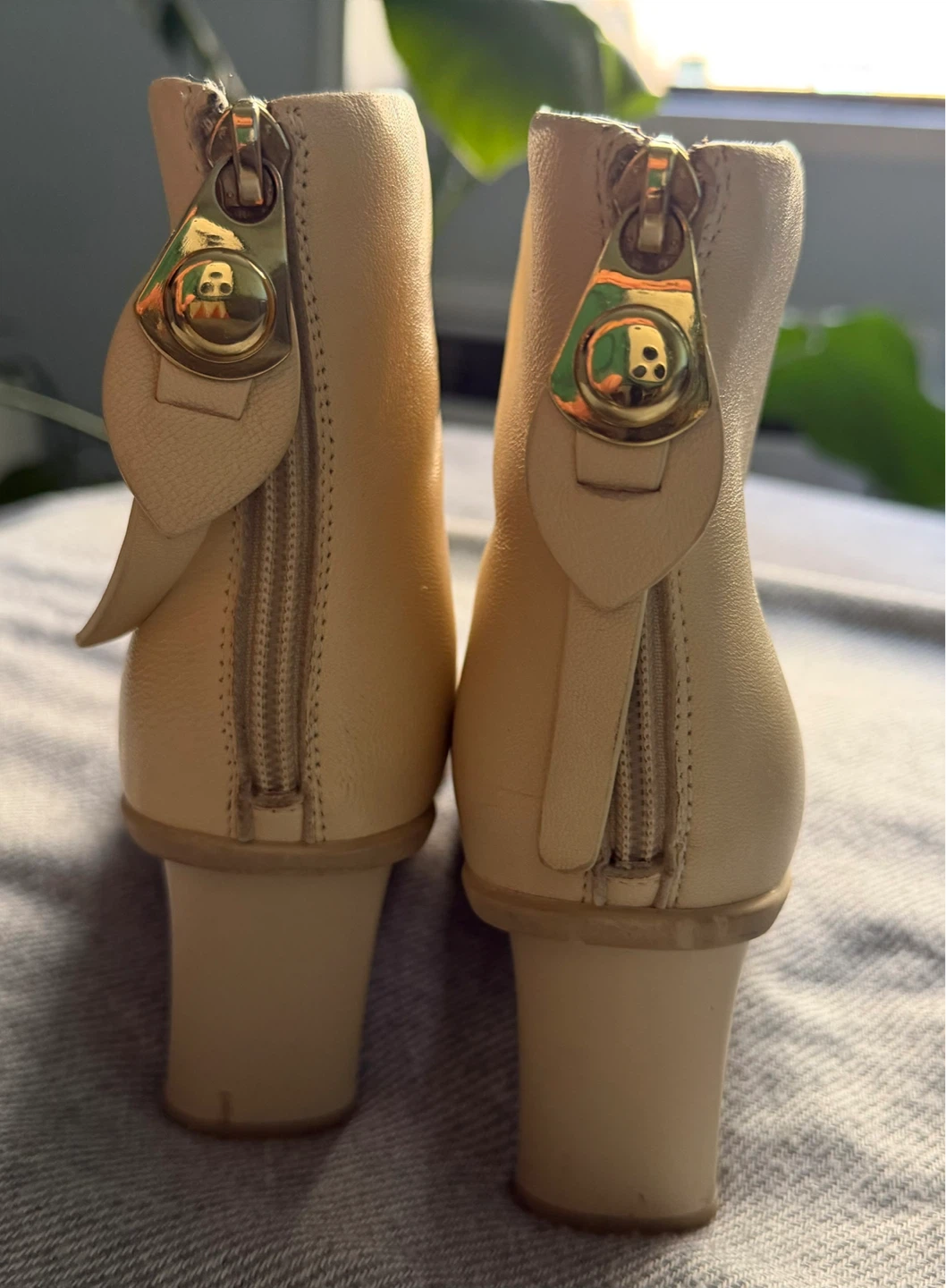 Cream Leather Ankle Booties - photo 4