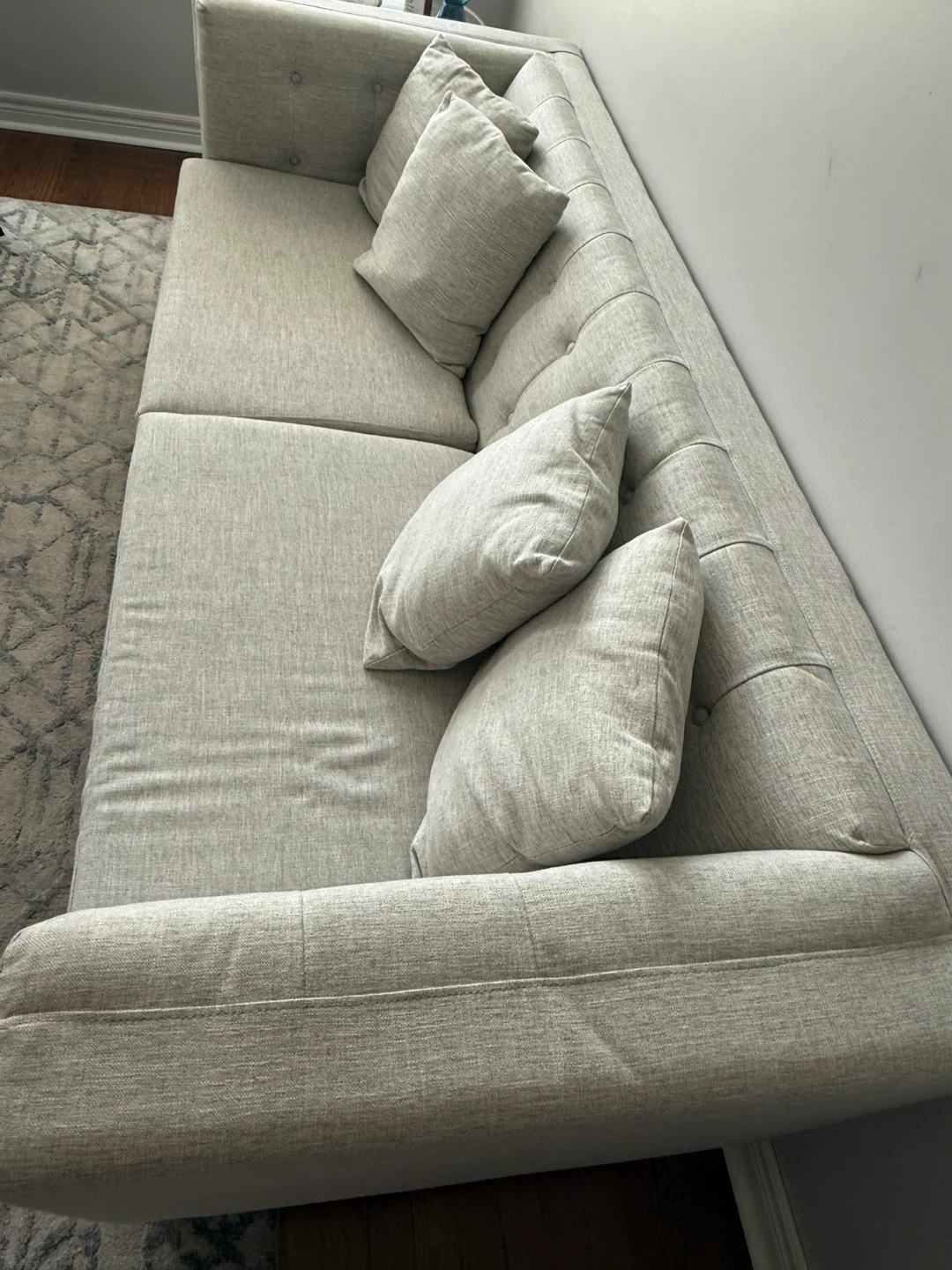 Light Beige Sofa with Tufted Back - photo 2