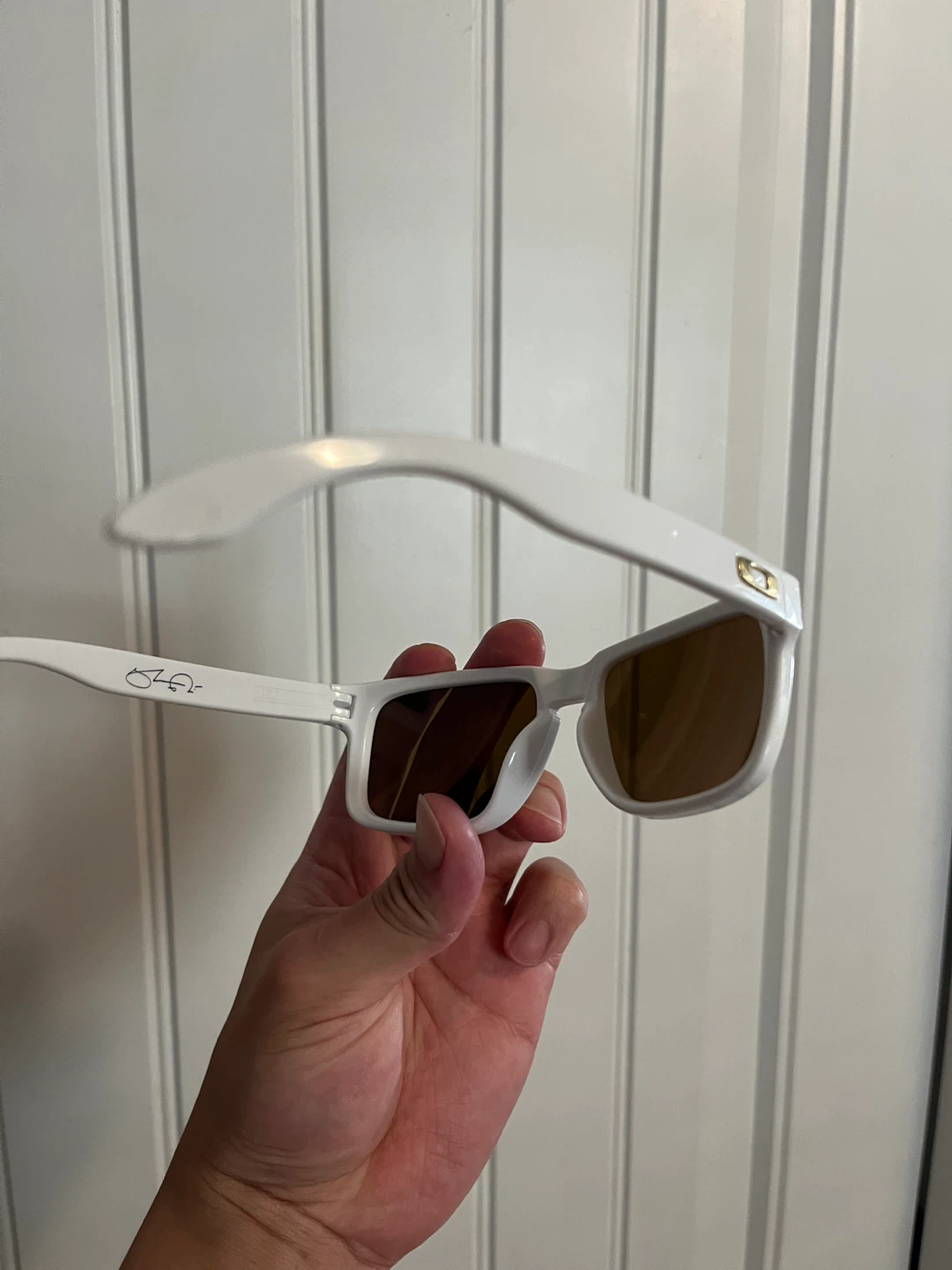 Oakley Sunglasses - White Frame with Gold Lenses - photo 3