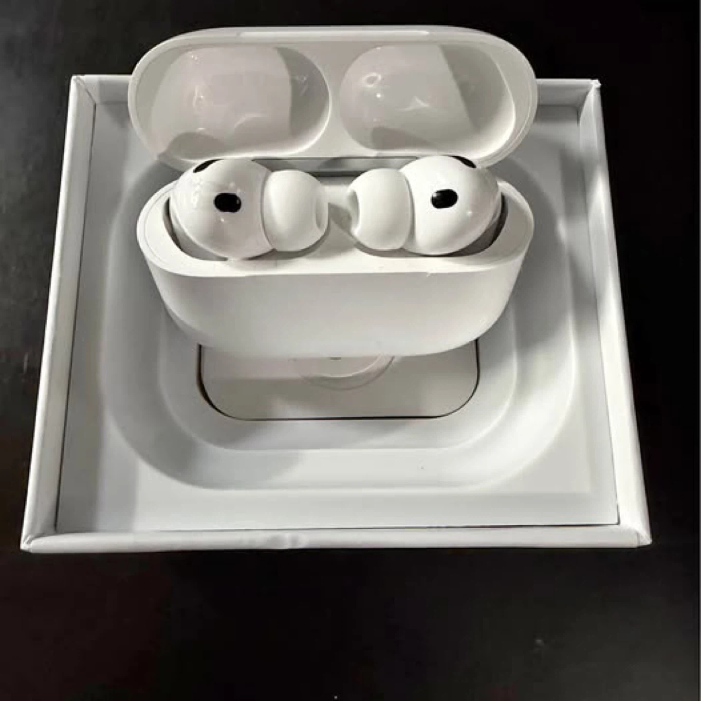 ⚽ AirPods Pro (3rd generation)