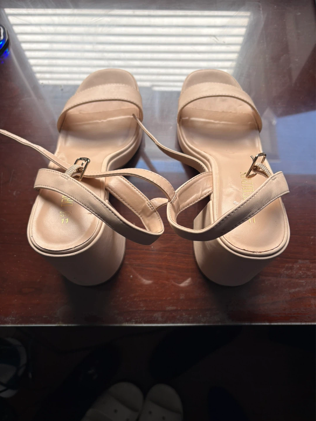 Sling back shoes