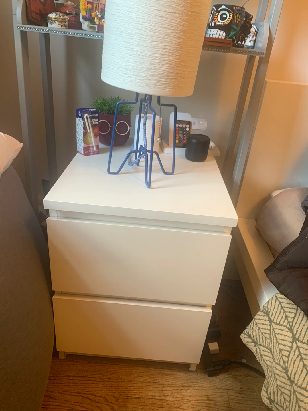 White 2-Drawer Nightstand - photo 2