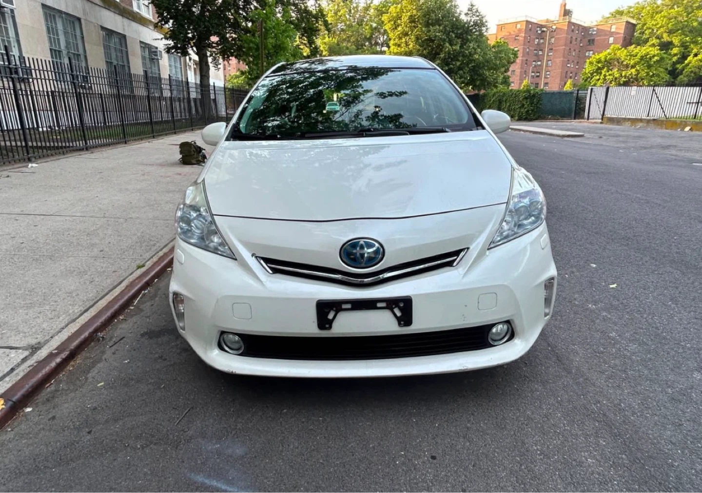 2013 Toyota Prius V - photo 2