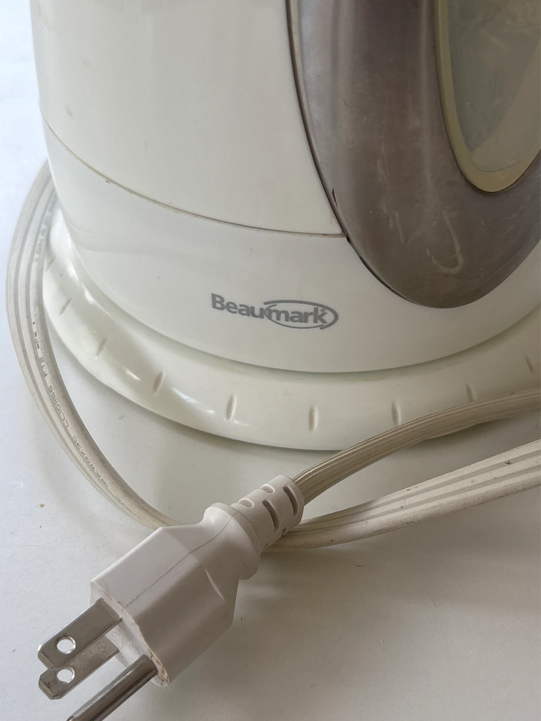 Beaumark Electric Kettle - photo 3