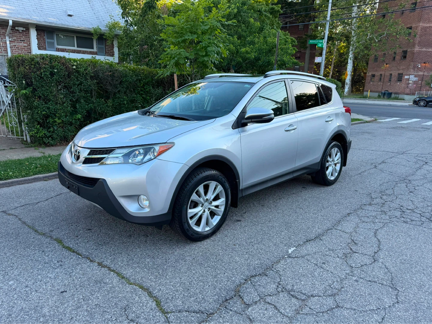 2015 Toyota rav4 limited - photo 2