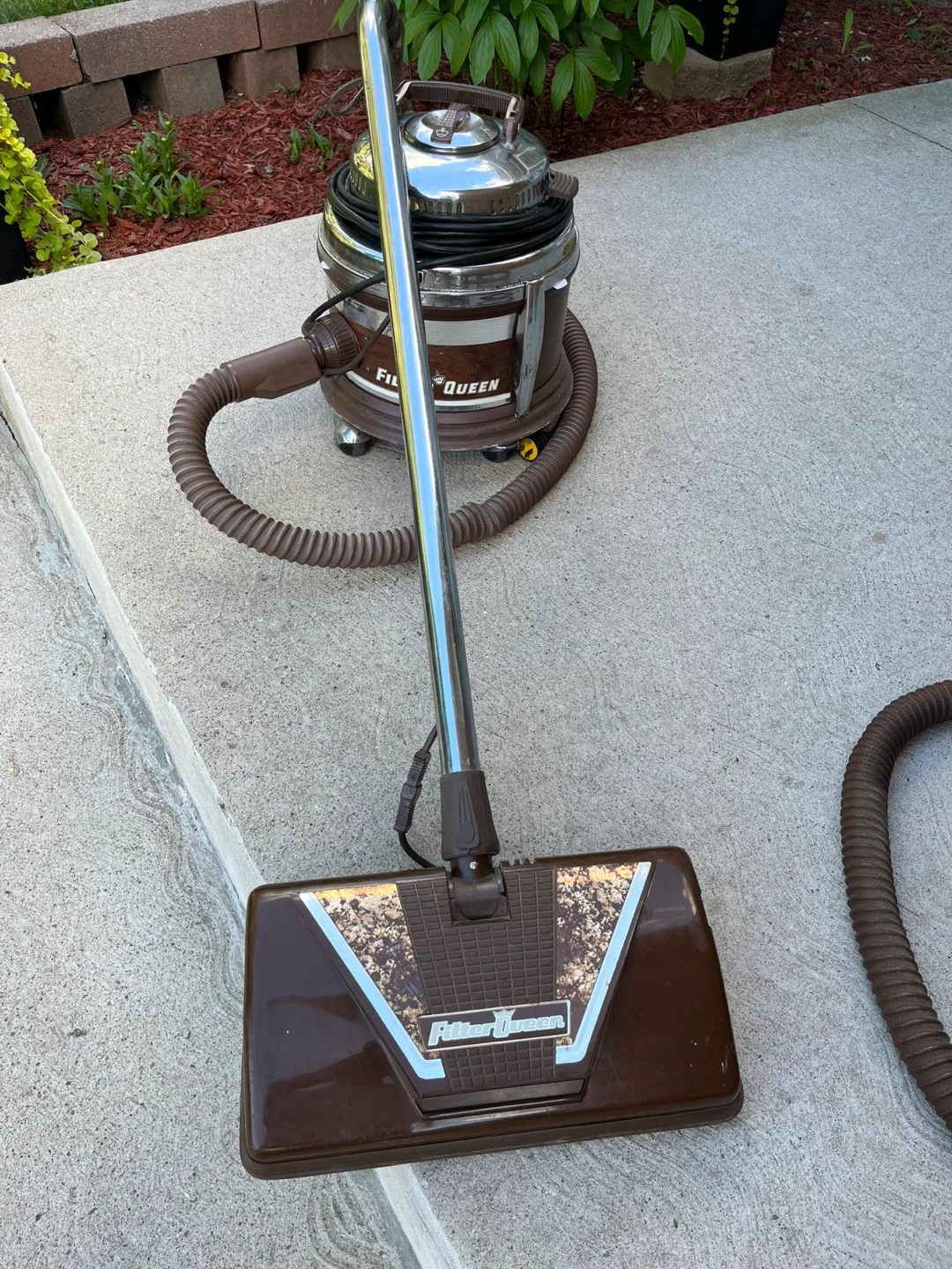 Filter Queen Vacuum Cleaner - photo 3