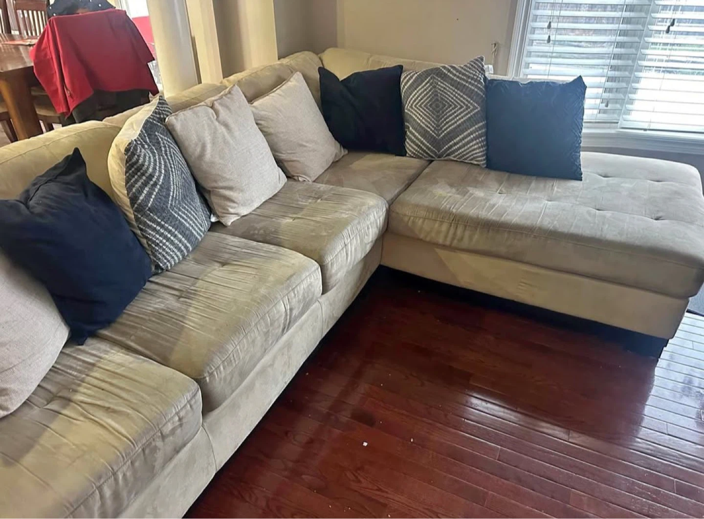 Sectional Sofa with Chaise - photo 2