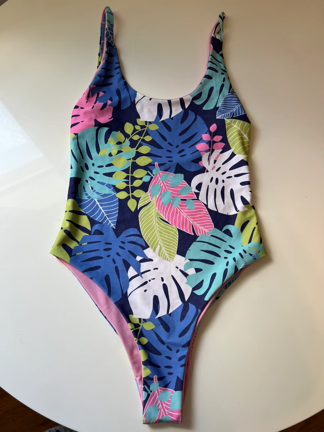 ⚽ (New) Avery One Piece Swimsuit- M