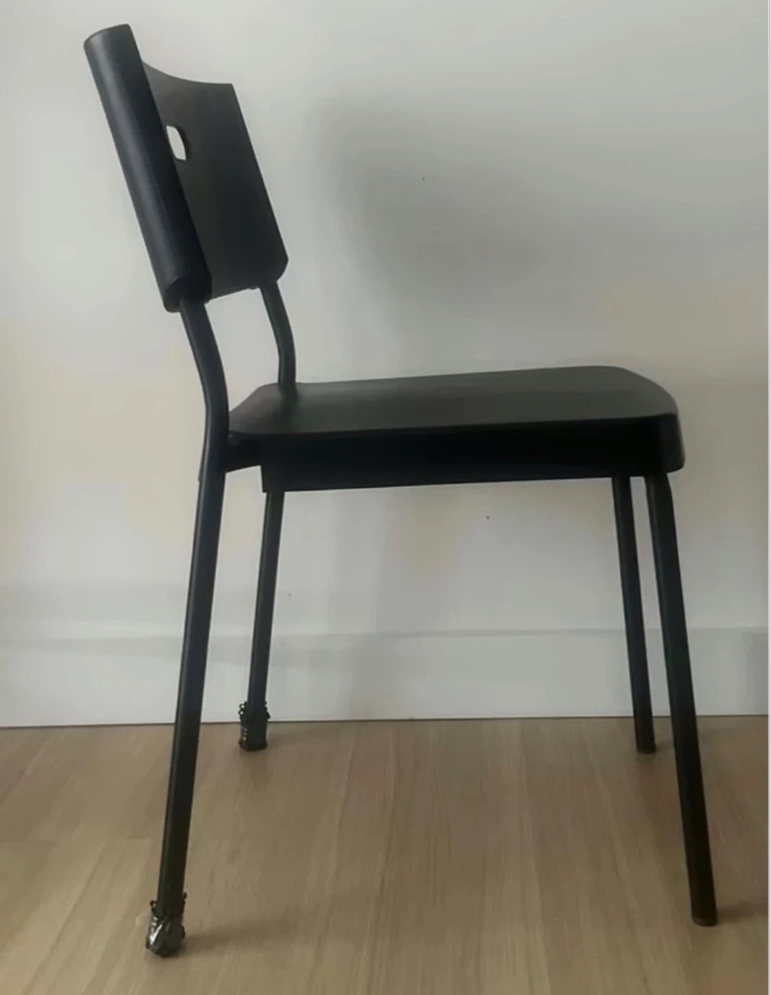 Black Side Chair ⚽️