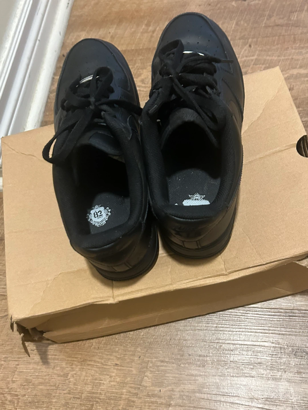 Nike Air Force 1 (Size 9.5) - photo 2