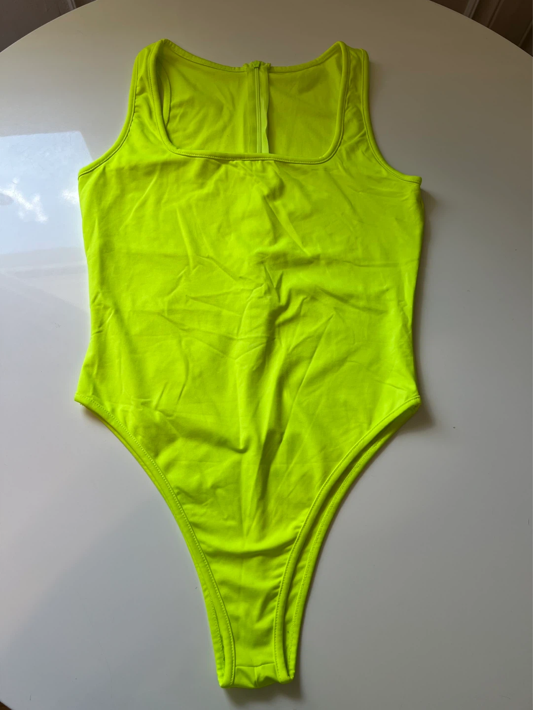 ⚽ Neon Green Square Neck Bodysuit- M