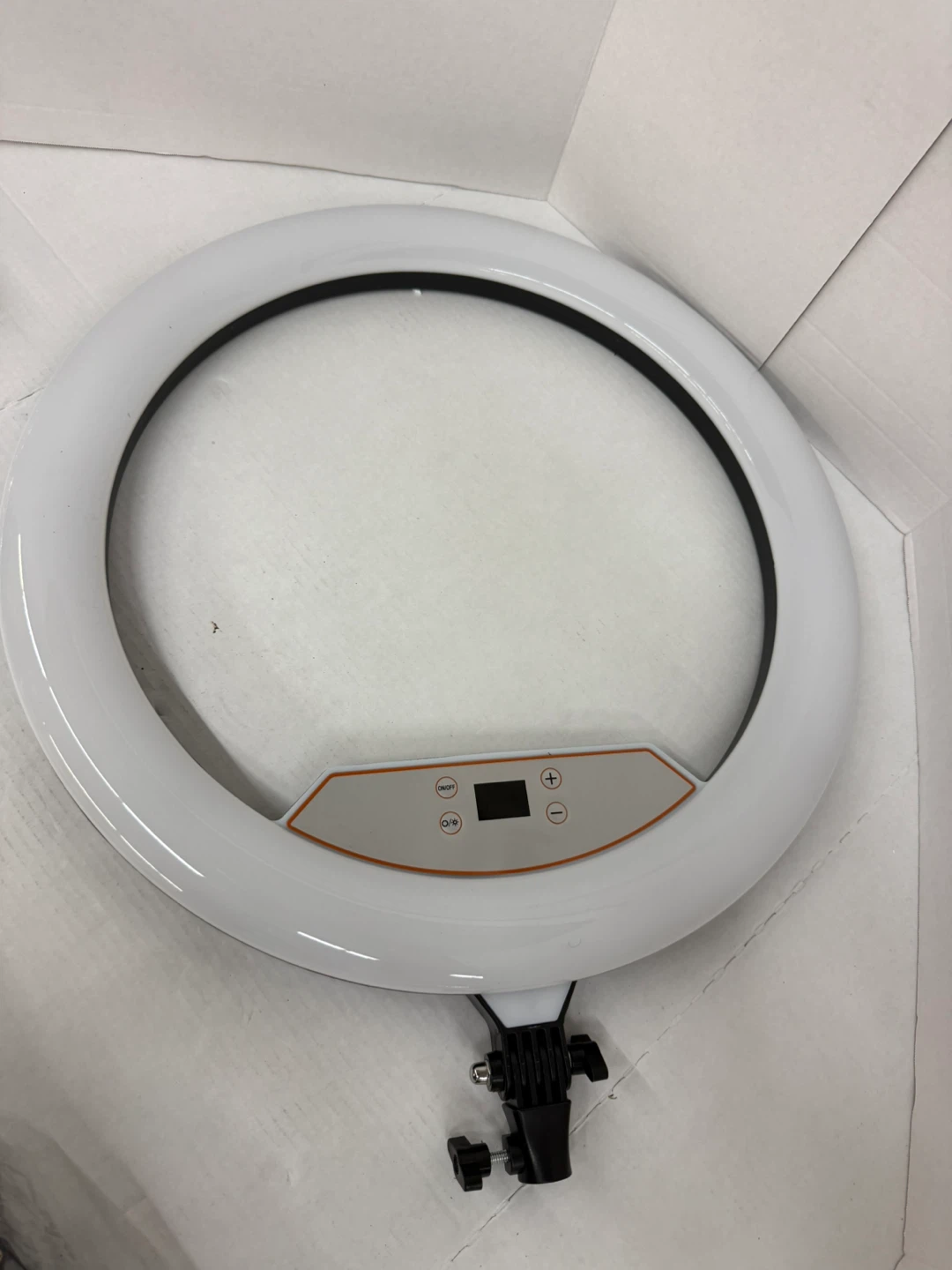 Mactrem 22-inch LED Ring Light Kit - photo 4