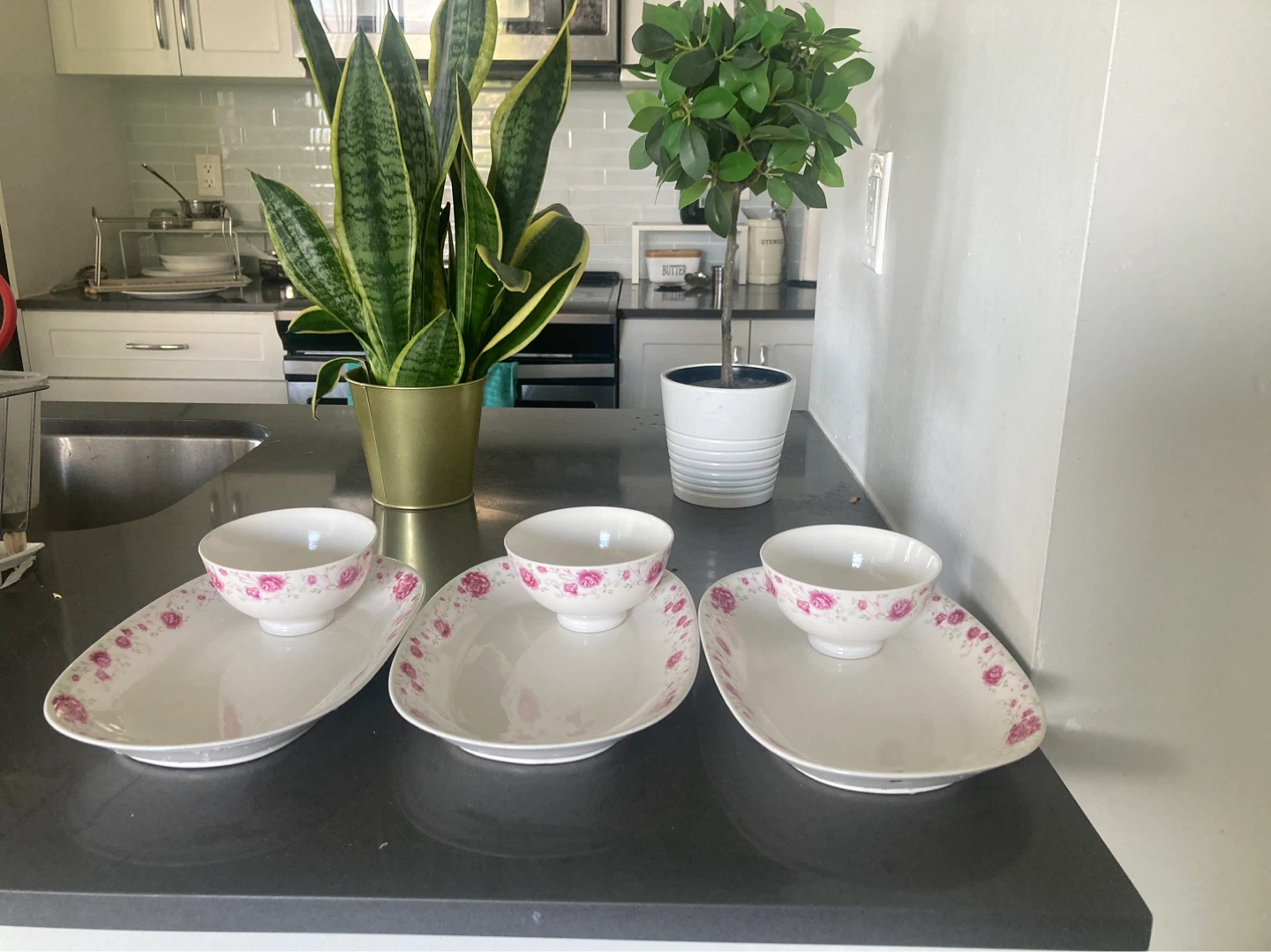 White Serving Platters with Pink Floral Design (Set of 3)