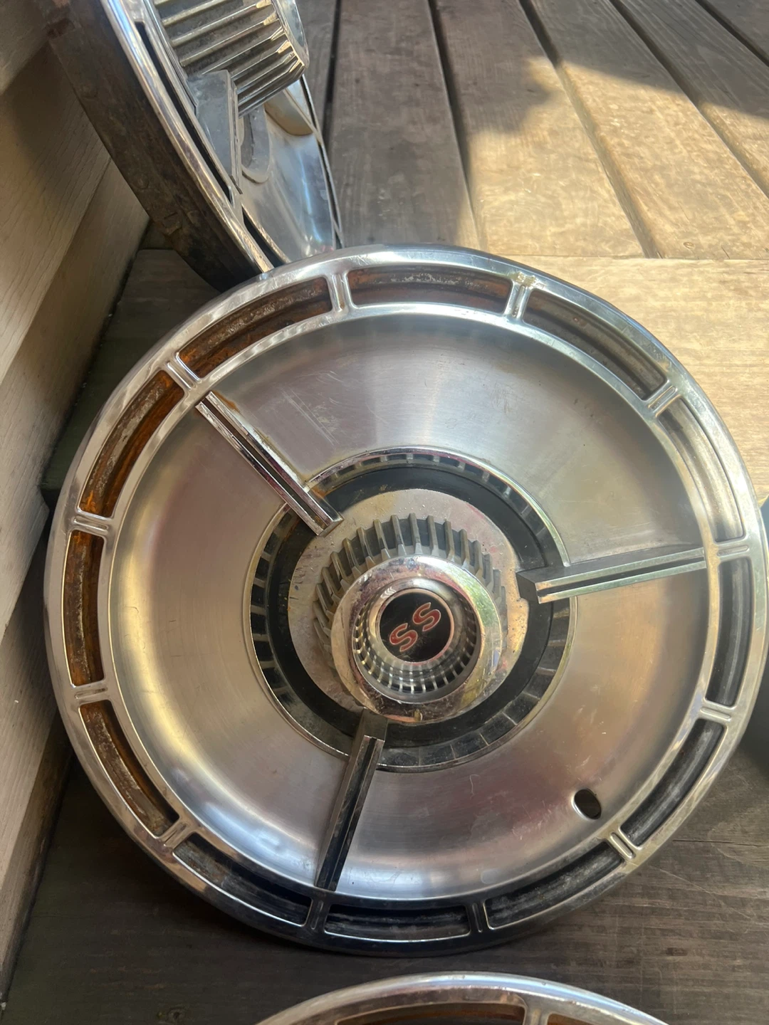 Vintage SS Hubcaps - Set of 5 ⚽ - photo 2