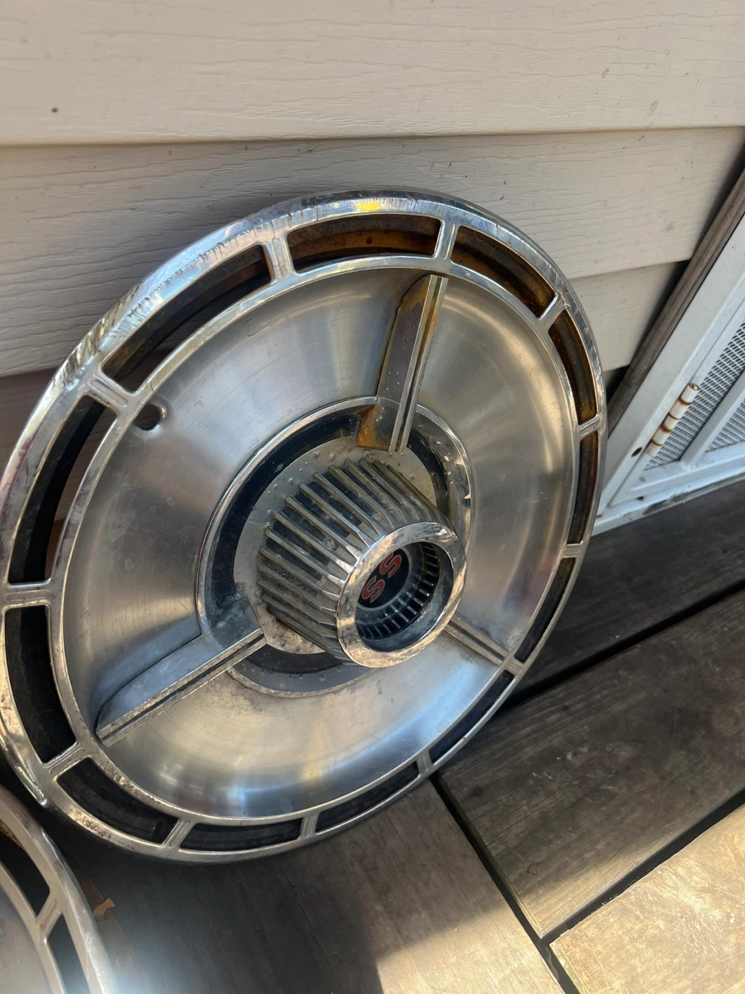 Vintage SS Hubcaps - Set of 5 ⚽ - photo 5