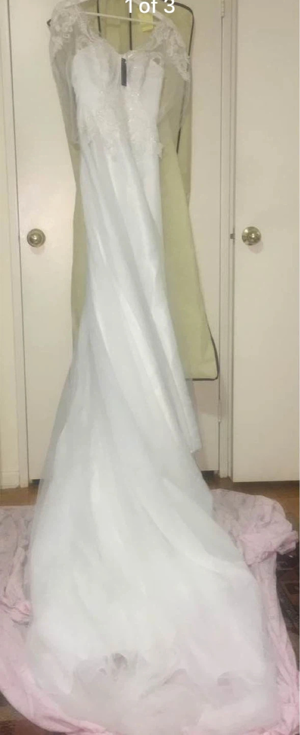 White Lace Wedding Dress