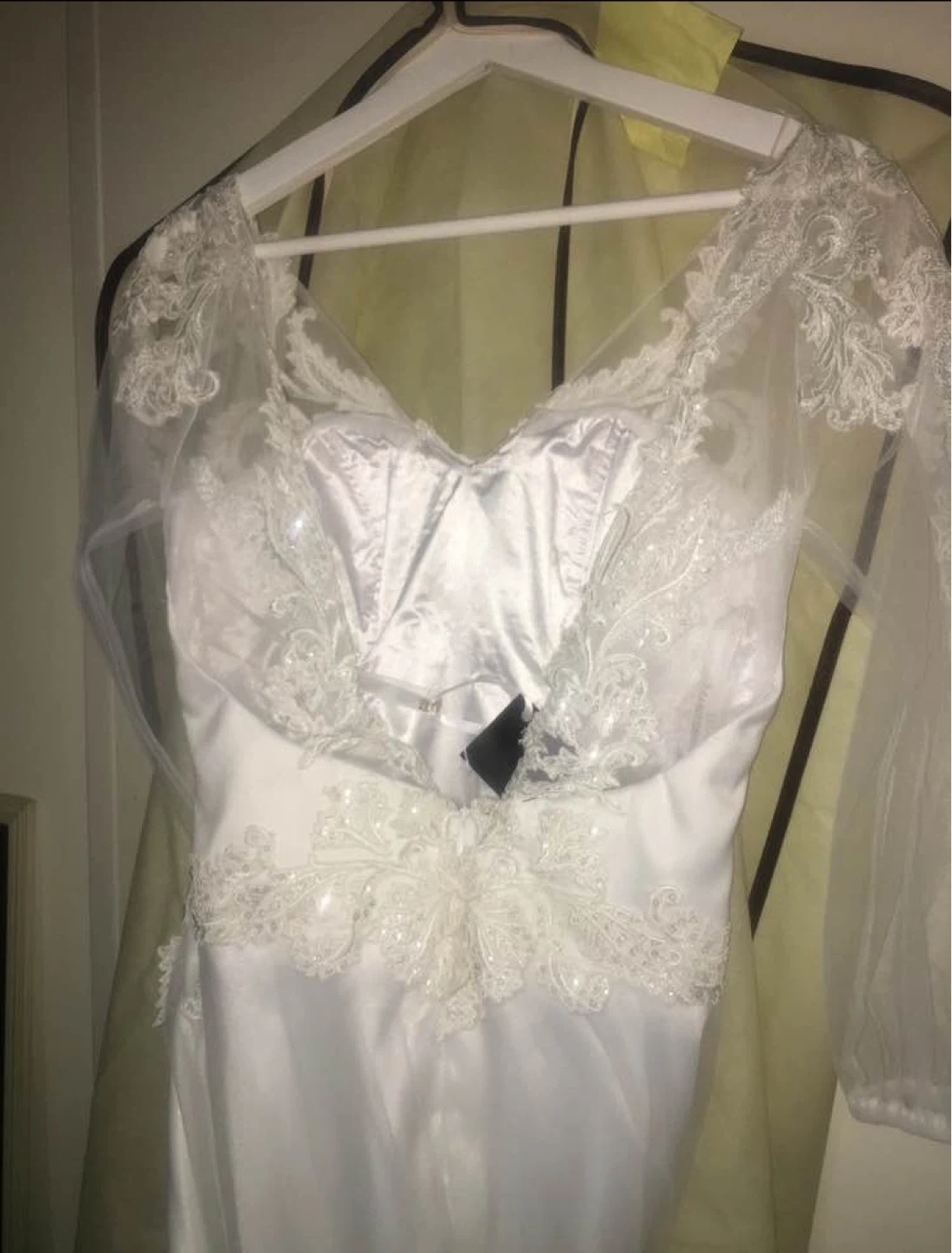 White Lace Wedding Dress - photo 3