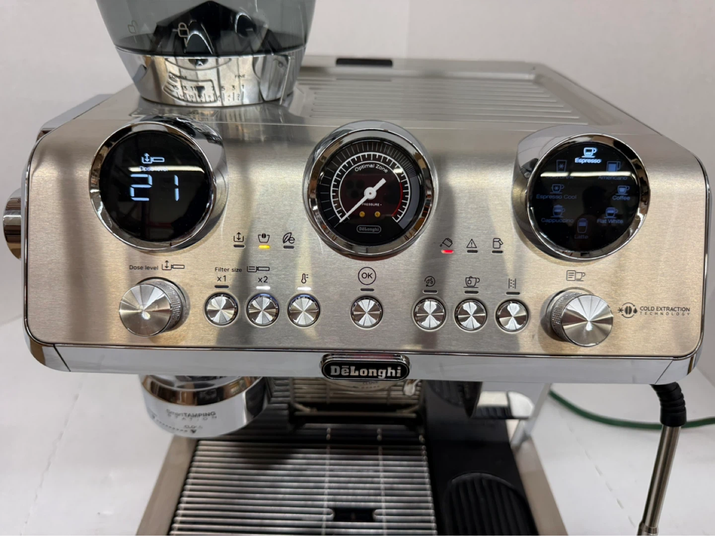 Delonghi La Specialista Maestro Espresso Machine - photo 2