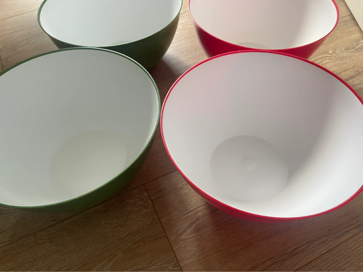 Set of 4 Mixing Bowls ⚽️