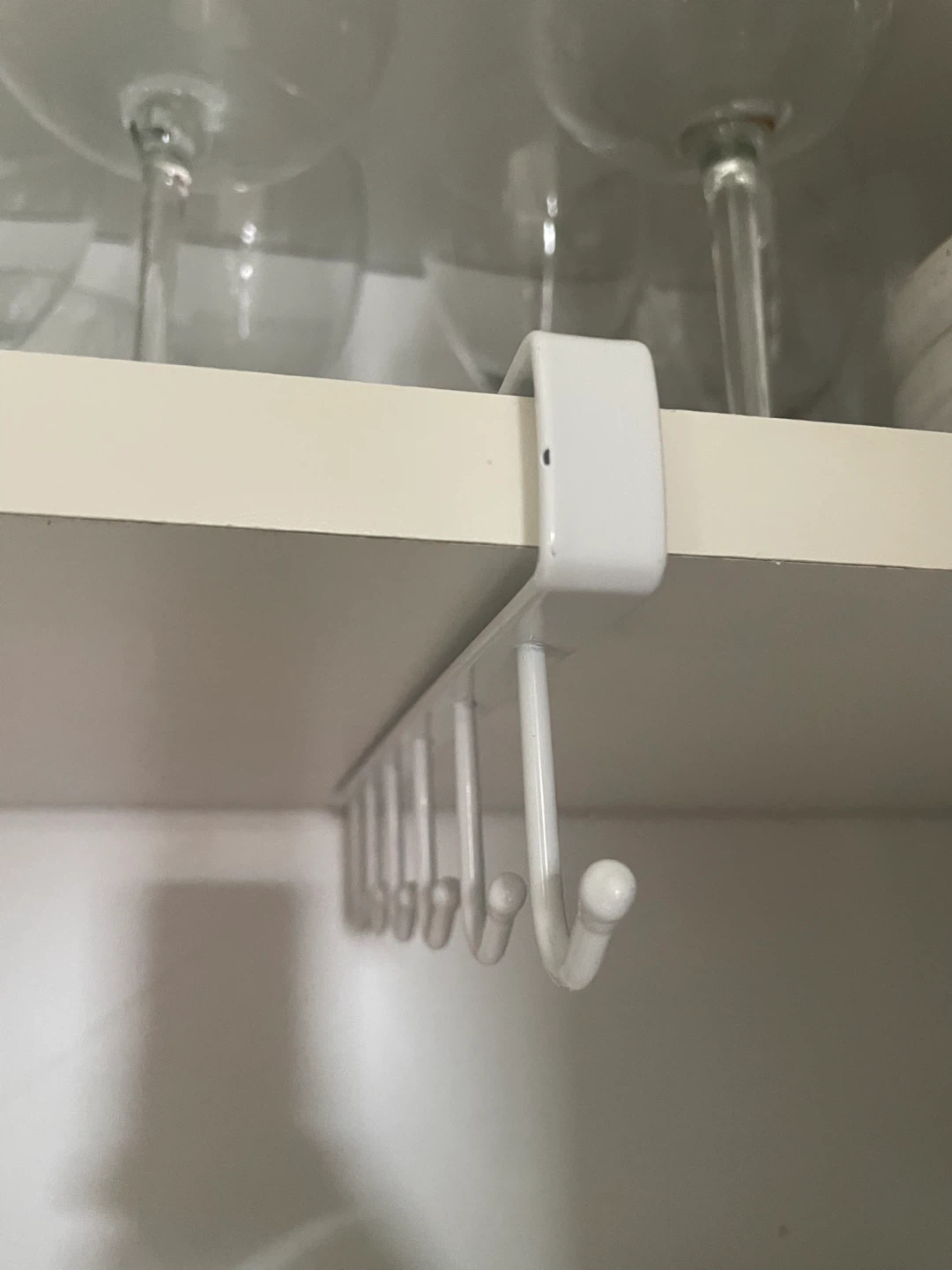 White Under Shelf 10 Hook Rack ⚽️